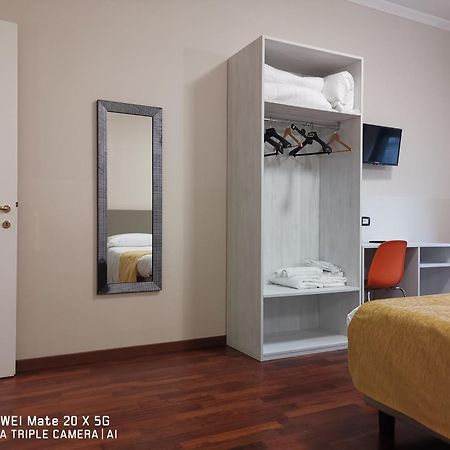 מילאנו Guesthouse Central Station Group - Via Sammartini 15 מראה חיצוני תמונה