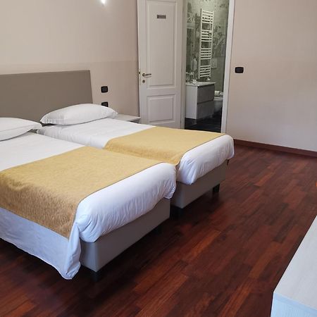 מילאנו Guesthouse Central Station Group - Via Sammartini 15 מראה חיצוני תמונה