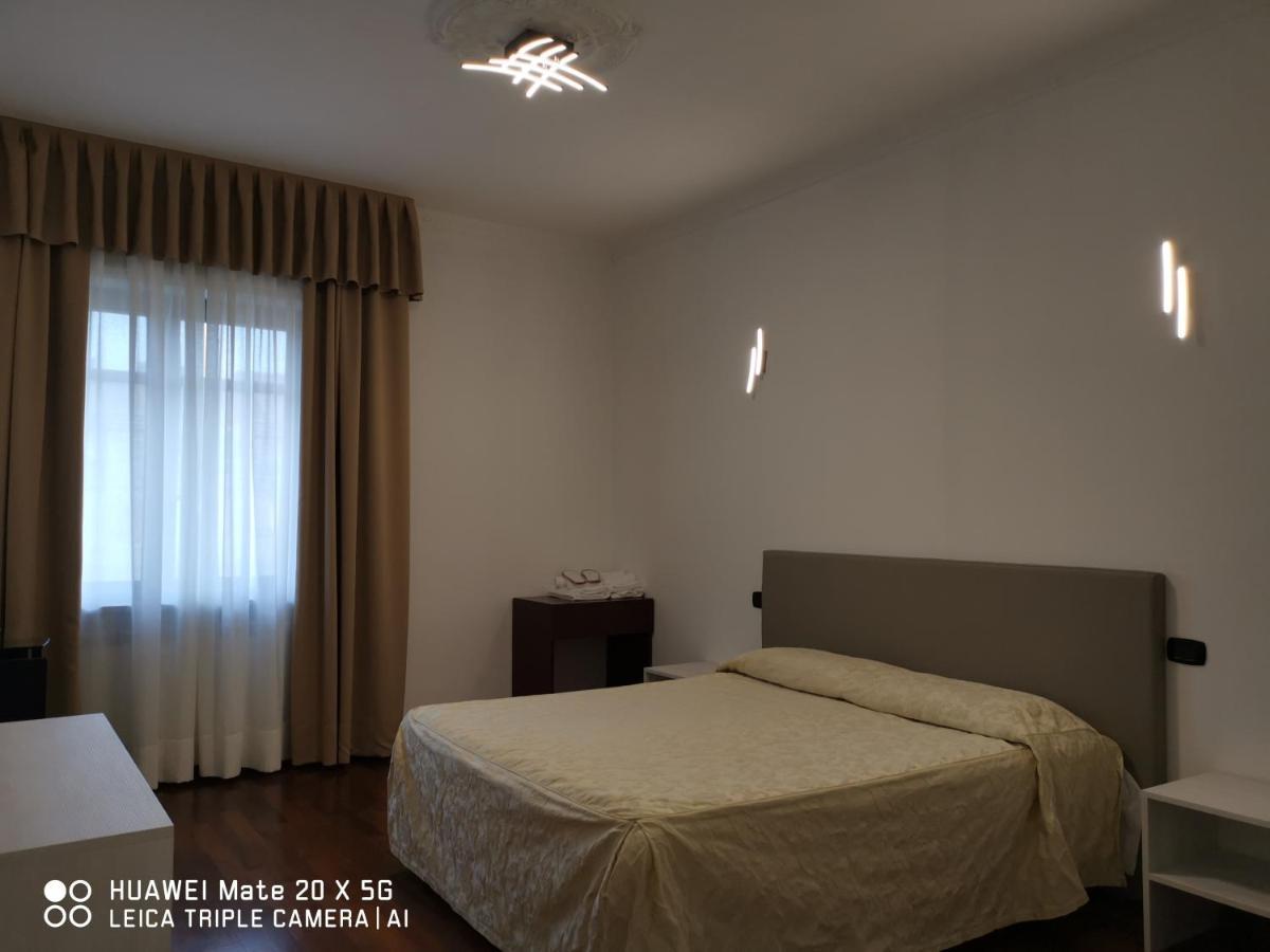מילאנו Guesthouse Central Station Group - Via Sammartini 15 מראה חיצוני תמונה