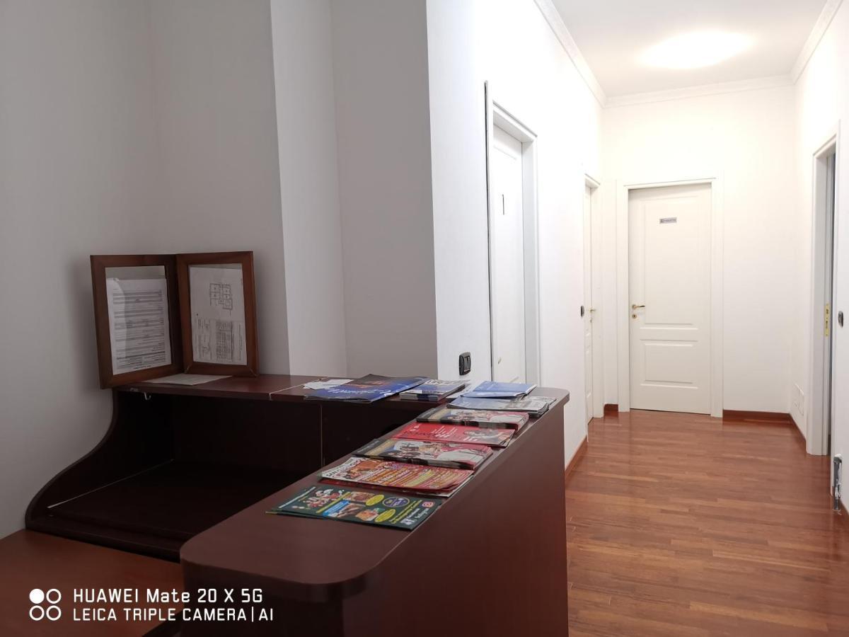 מילאנו Guesthouse Central Station Group - Via Sammartini 15 מראה חיצוני תמונה