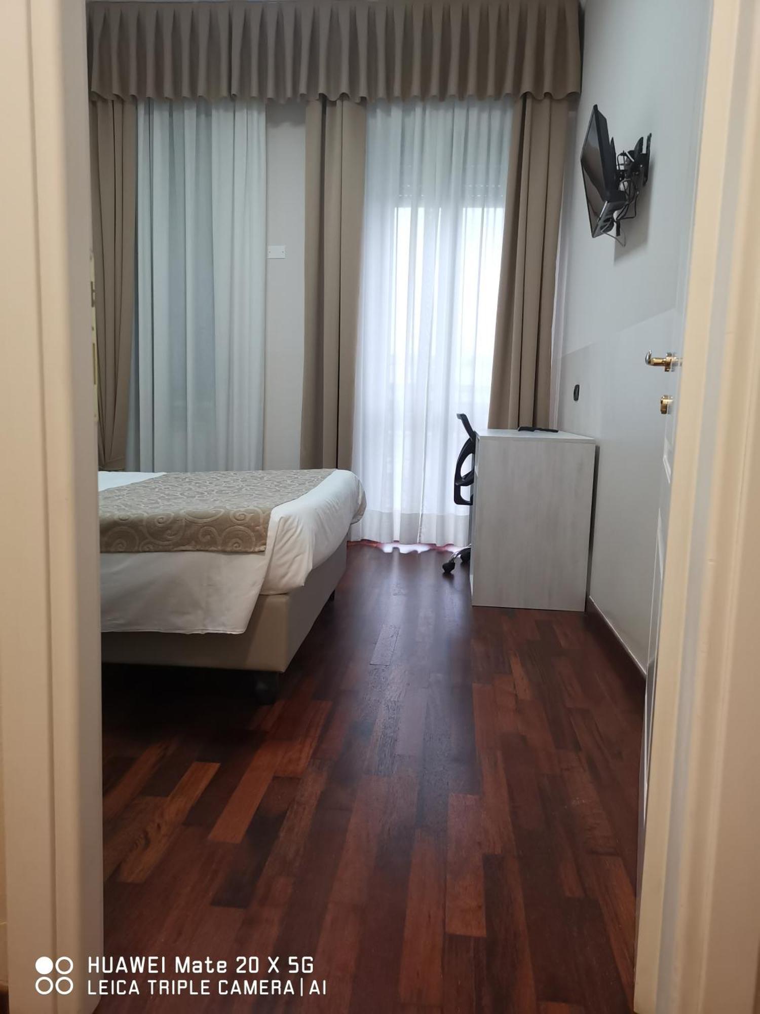 מילאנו Guesthouse Central Station Group - Via Sammartini 15 מראה חיצוני תמונה