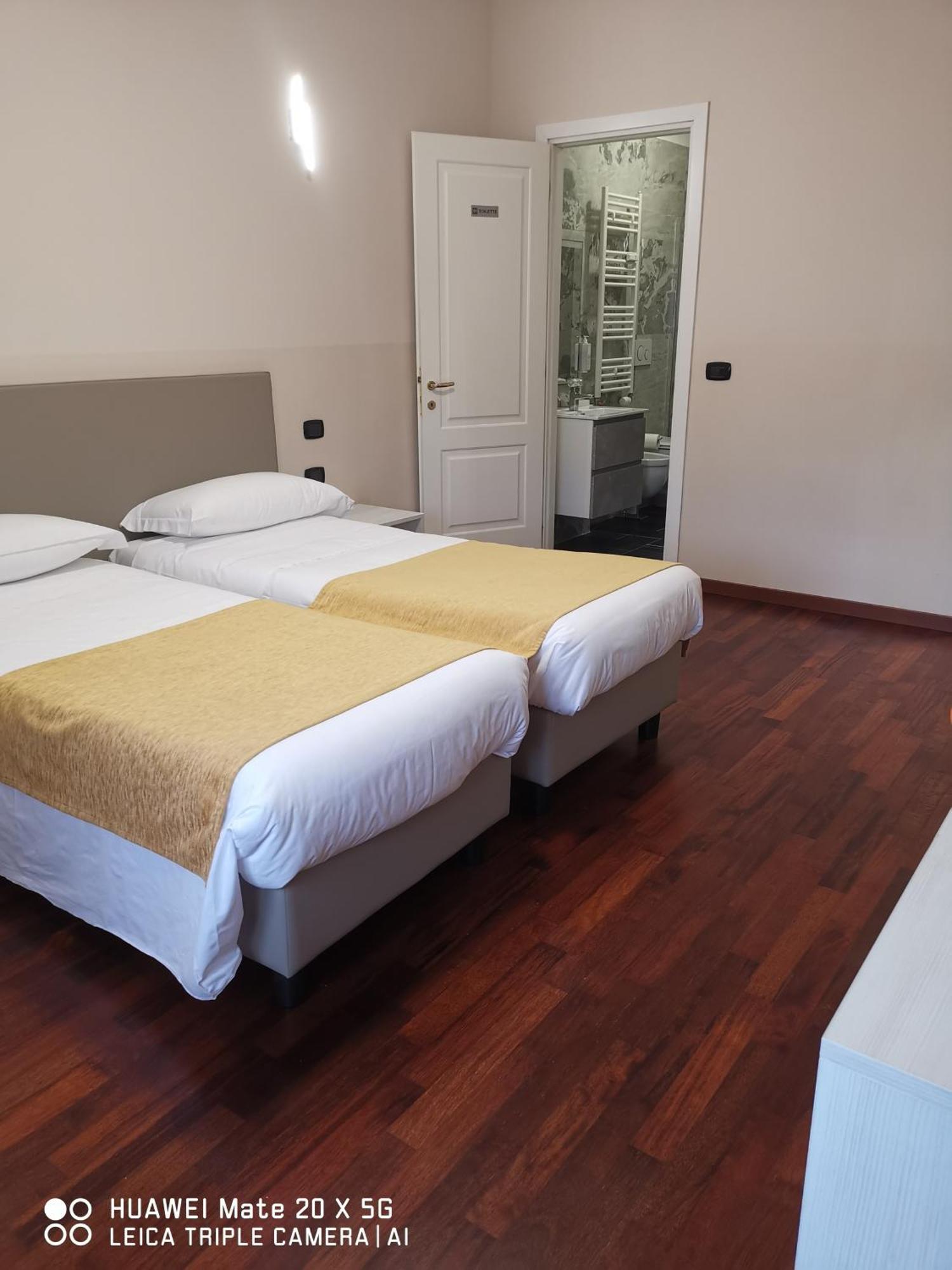 מילאנו Guesthouse Central Station Group - Via Sammartini 15 מראה חיצוני תמונה